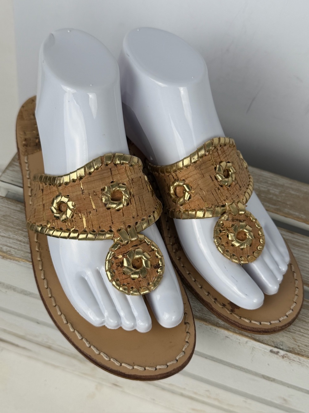Jack Rogers Flat sandals natural cork upper with metallic gold whipstitching 8M